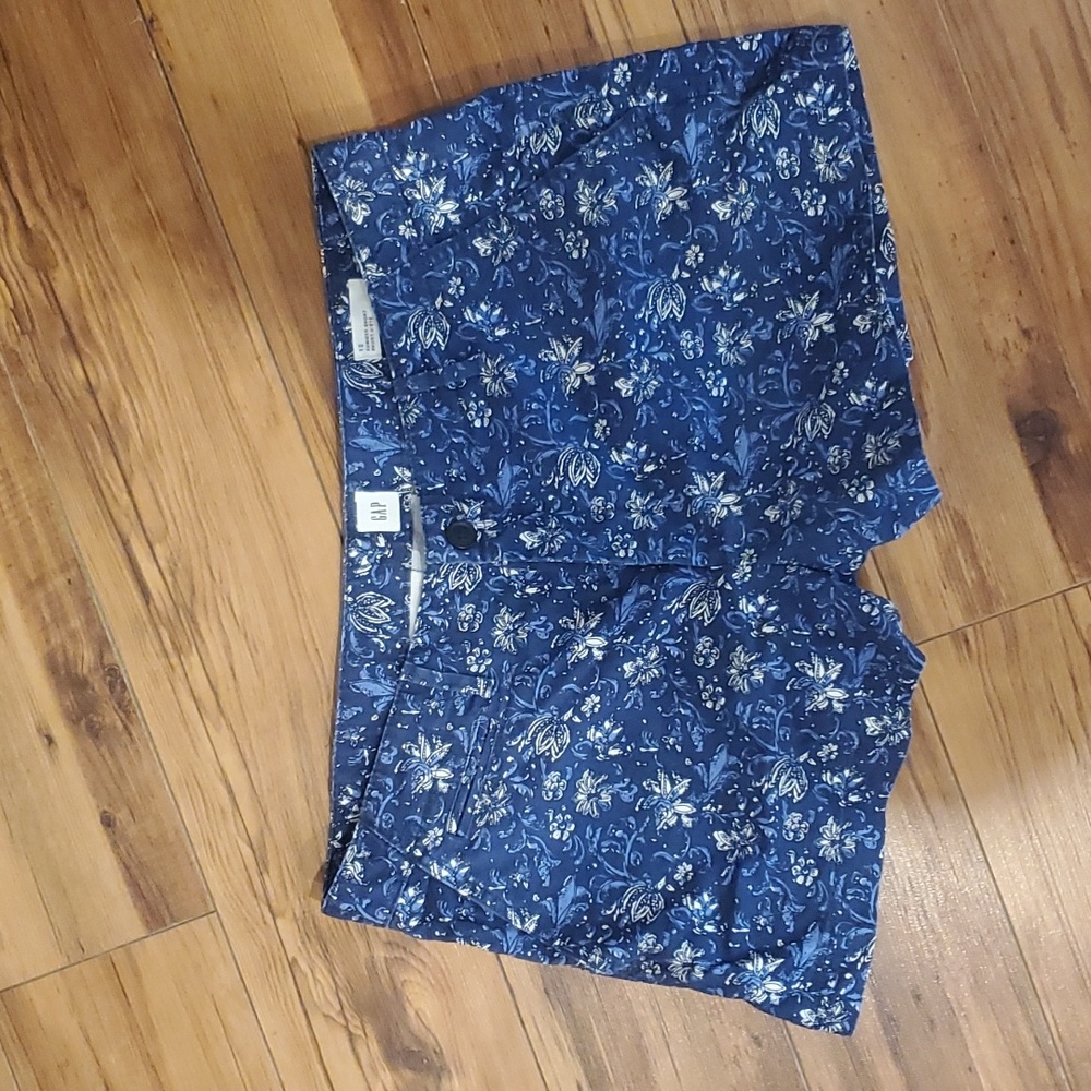 Gap- Shorts